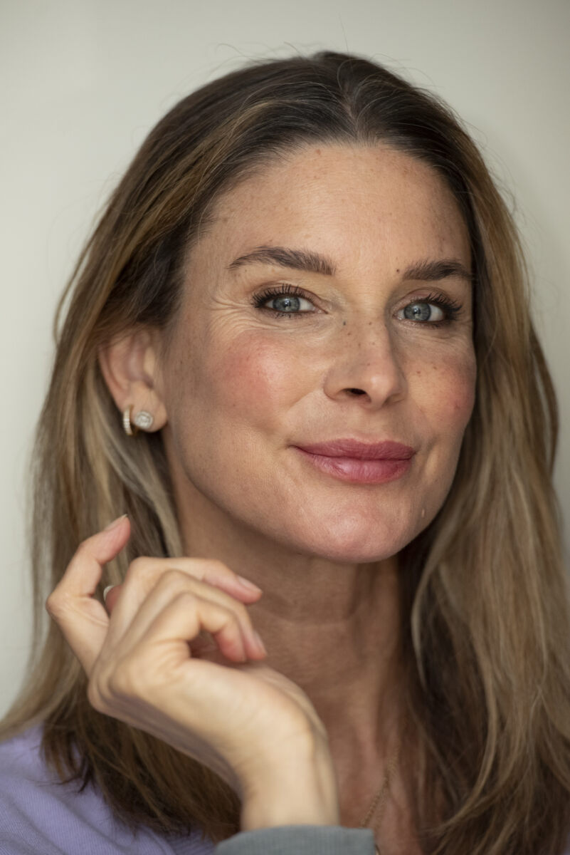 HEYDAY-Pflege-Wegweiser für die Menopause: Schauspielerin Claudelle Deckert