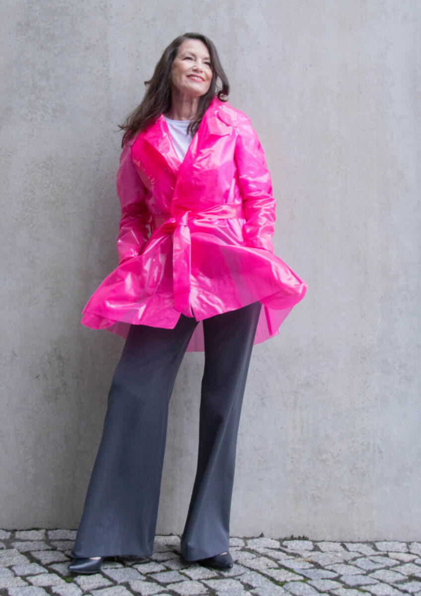 HEYDAY-Interview mit Schauspielerin Sabine Vitua; Mode von RAU Berlin