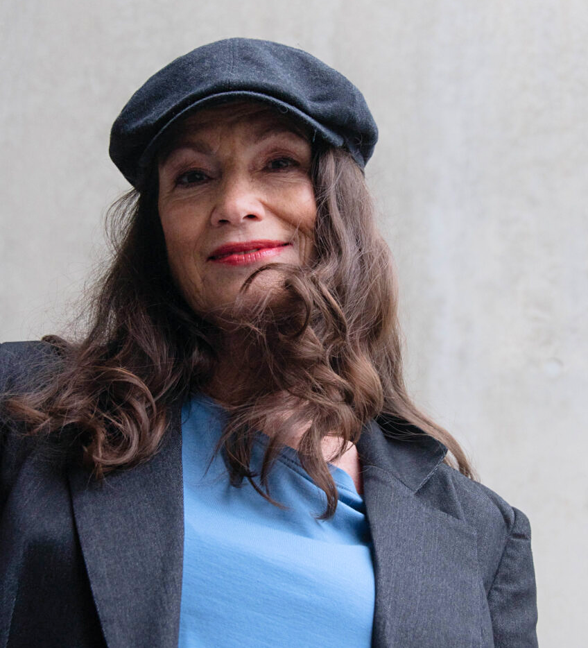 HEYDAY-Interview mit Schauspielerin Sabine Vitua; Mode von RAU Berlin