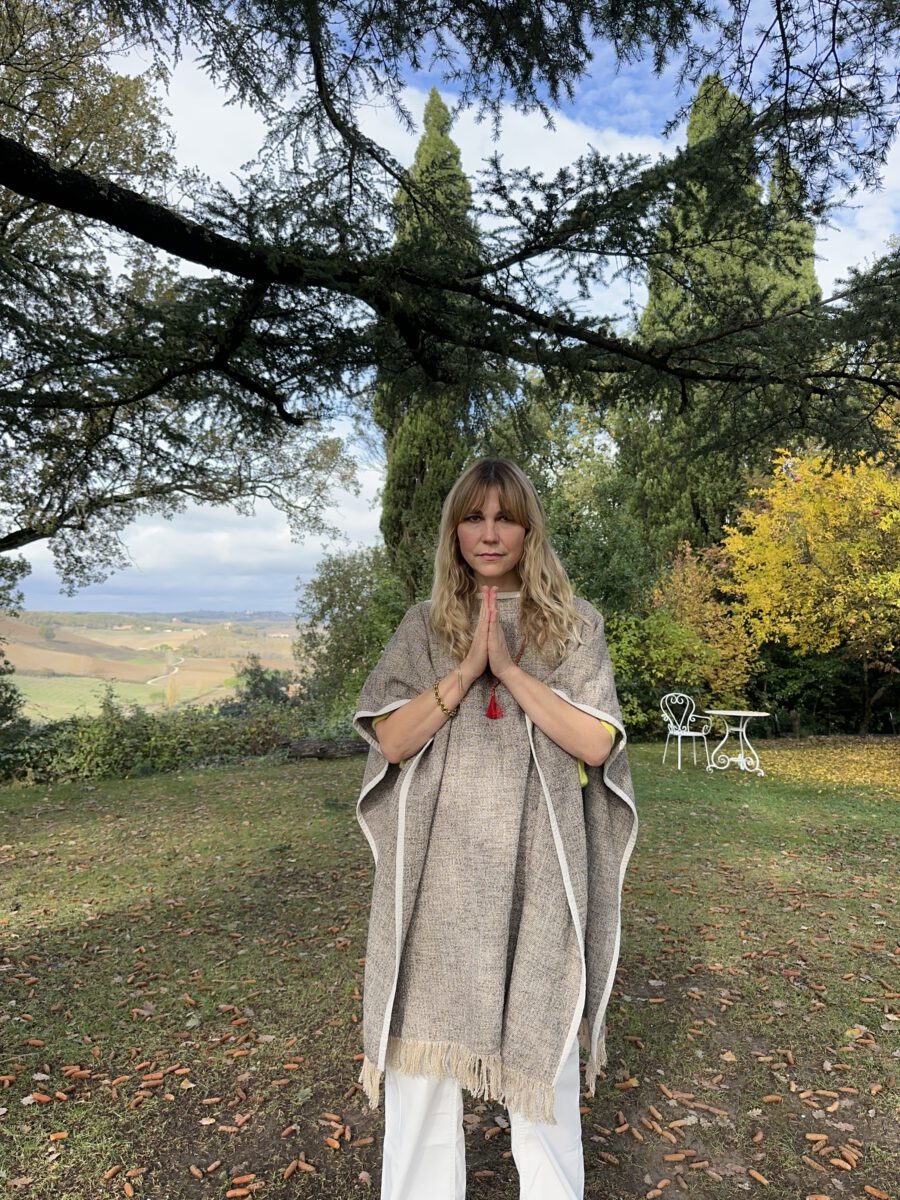Stephanie übt sich in Achtsamkeit beim Ayurveda-Retreat in der Toskana 