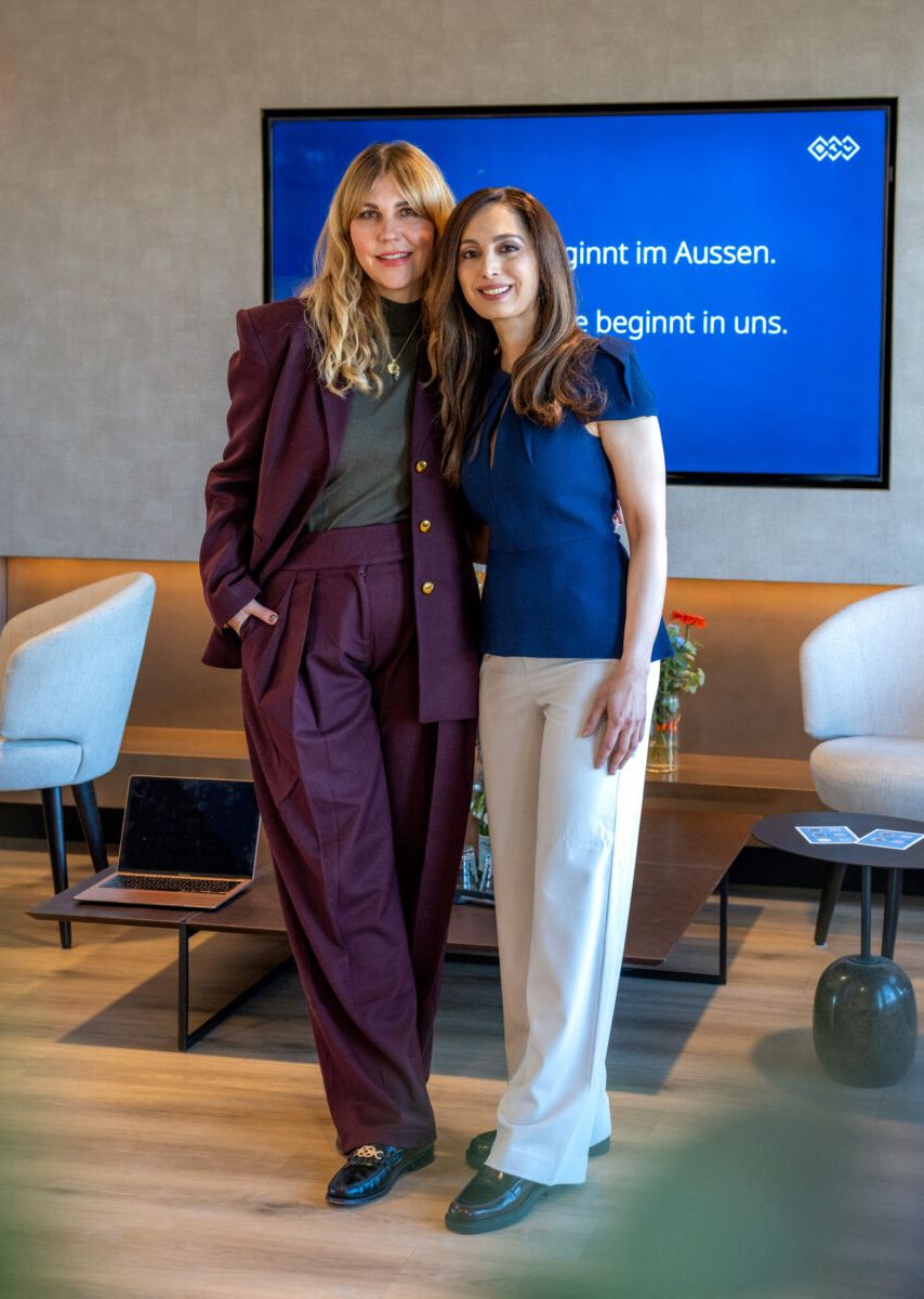 HEYDAY x BTL Event in Hamburg:(v.l.)Stephanie Neubert (HEYDAY Magazine) und Dr. med. Neda Nabavi (plastische und ästhetische Chirurgie)