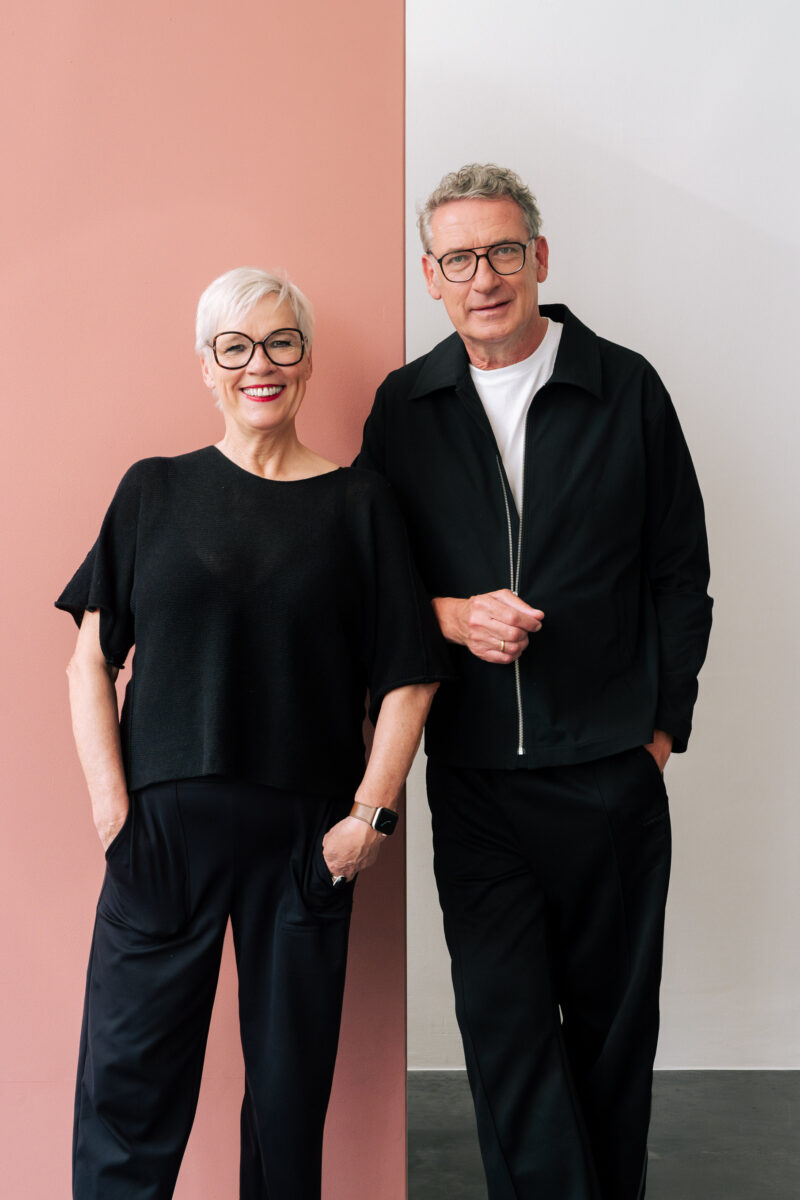 Die Paartherapeut:innen Dagmar Kieselbach und Thomas Hallet im gemeinsamen Porträt
